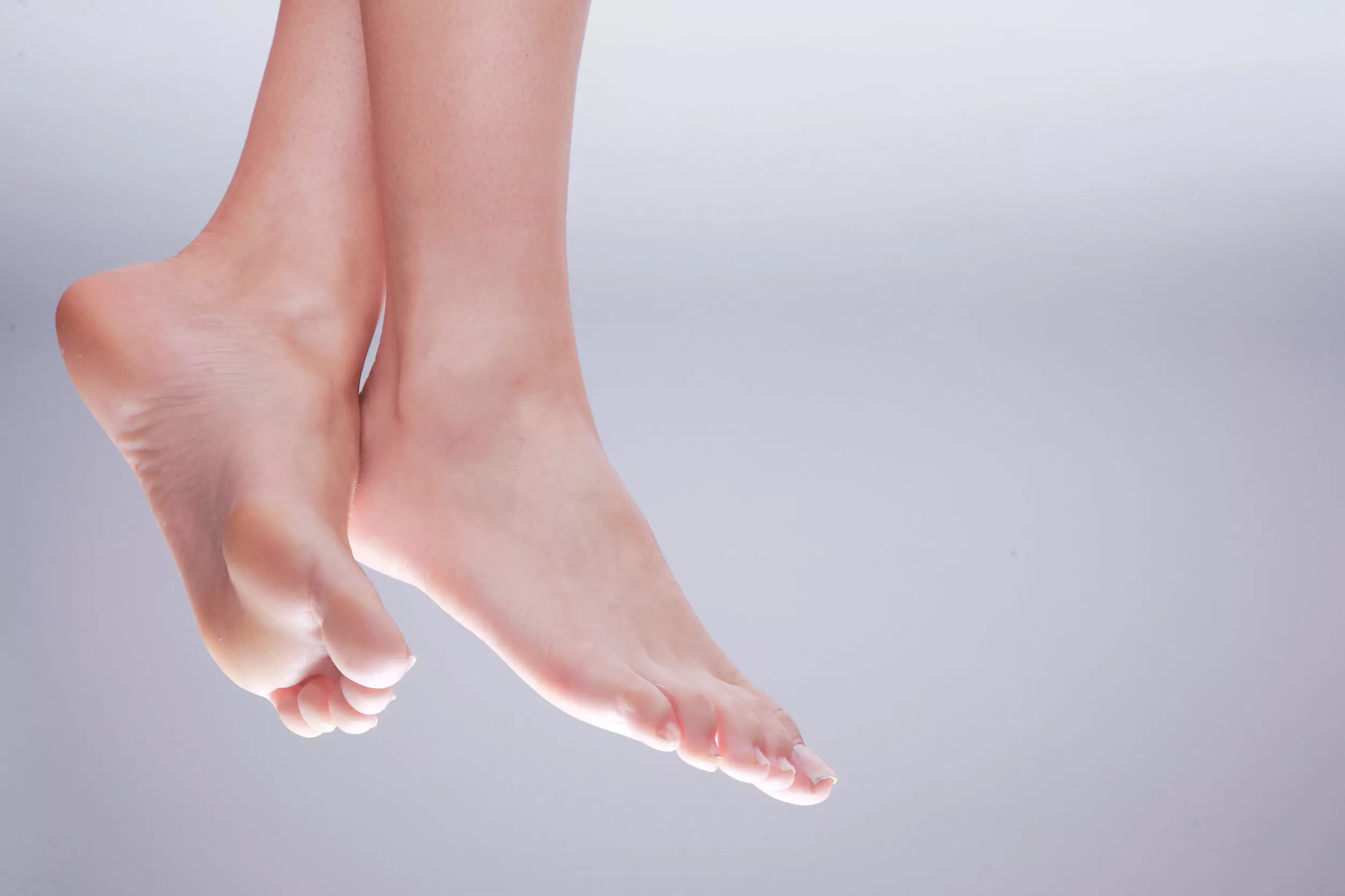 Cómo cuidar las uñas de tus pies correctamente